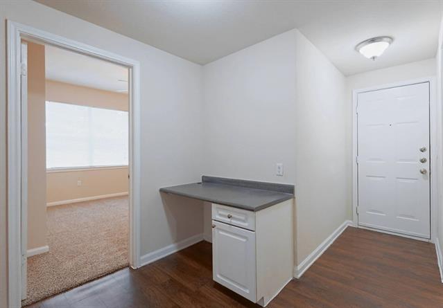 Building Photo - 10505 S I-35 Frontage Rd