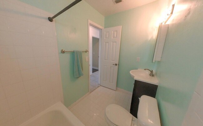 Building Photo - 1103 Harmony Way
