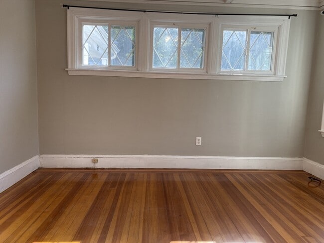 Building Photo - 60 Washington St