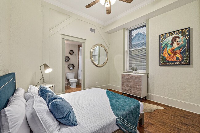 Building Photo - 92 Washington St