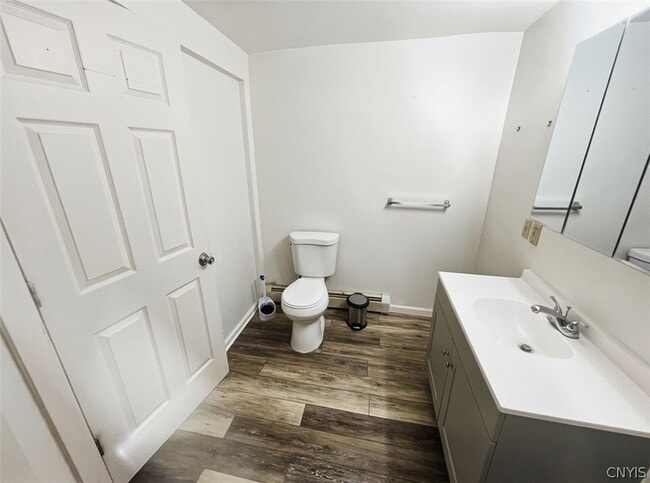 Building Photo - 24 W Main St