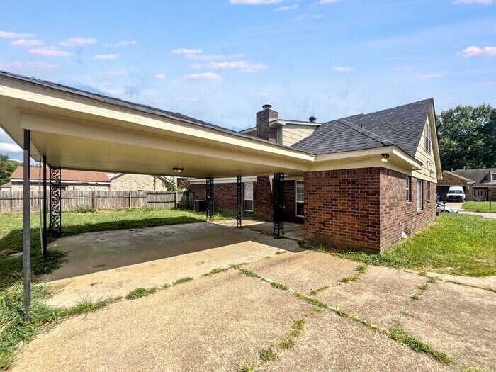 Building Photo - 6630 Hampstead Cove