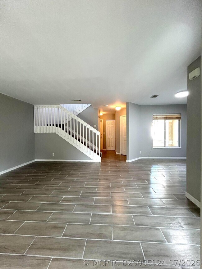 Building Photo - 1007 Arezzo Cir