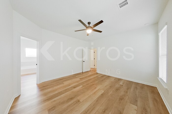 Building Photo - 105 Hendrix Rd