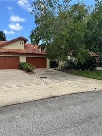 Building Photo - 21 Village Cir