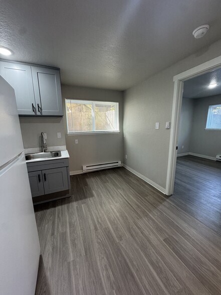 Building Photo - Alder Apartments