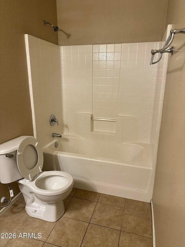 Building Photo - 10520 W Magnolia St