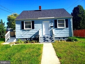 Building Photo - 171 W Deen Ave