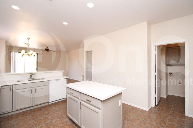 Building Photo - 4005 N 126th Ave