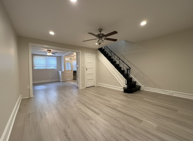 Building Photo - 620 n Wilton-