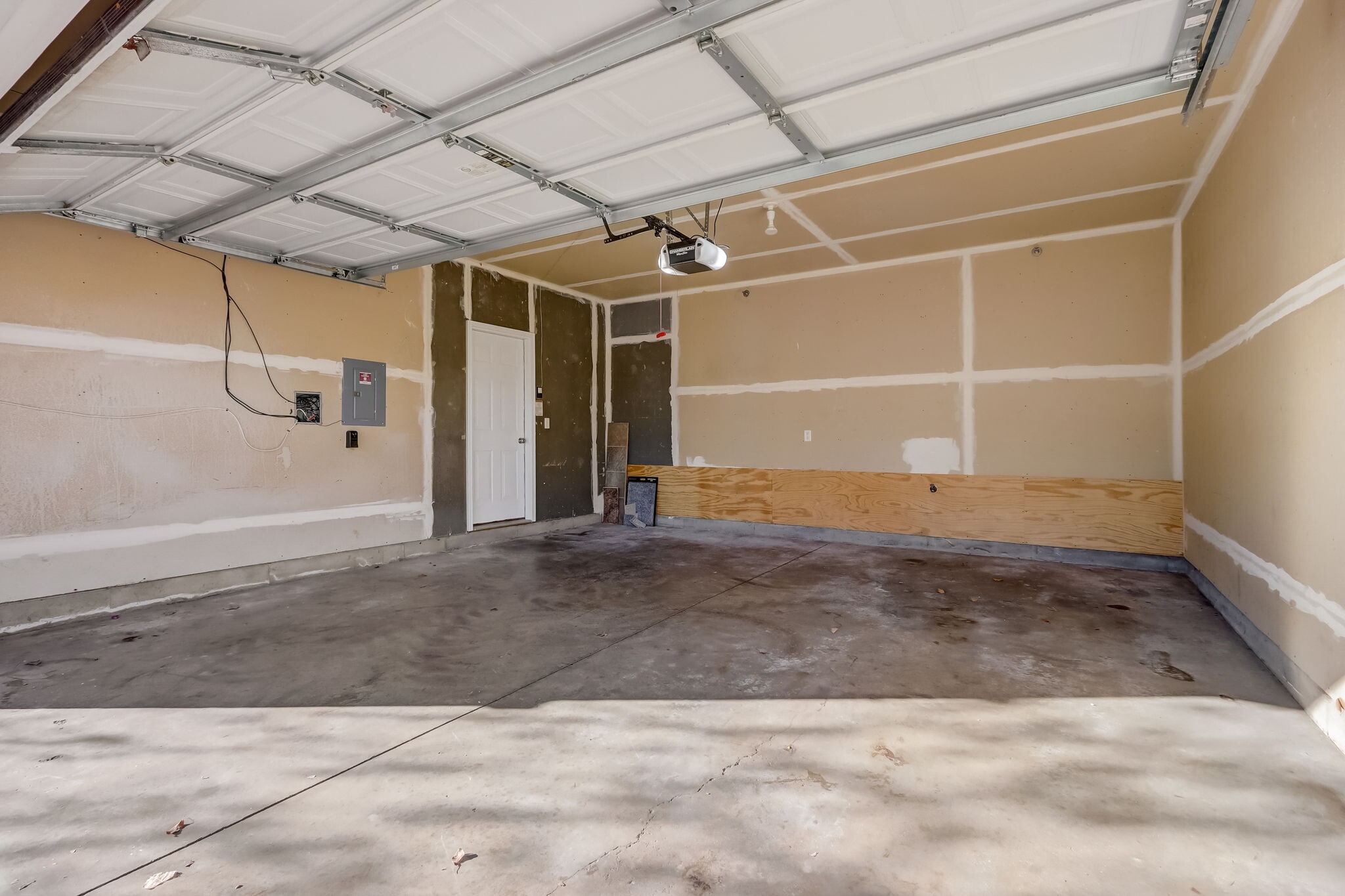 Building Photo - 1222 Bergmann Dr