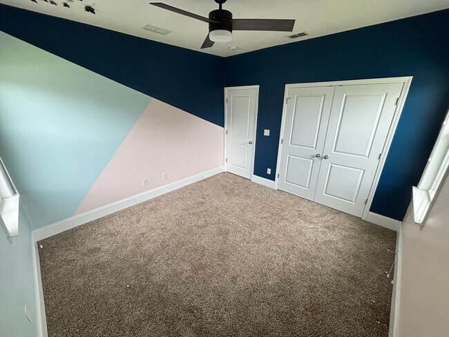 Building Photo - Charming 3-Bedroom Home in Southwood – Spa...