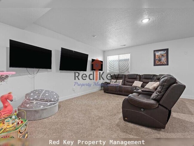 Building Photo - Kings Landing Single Family Home