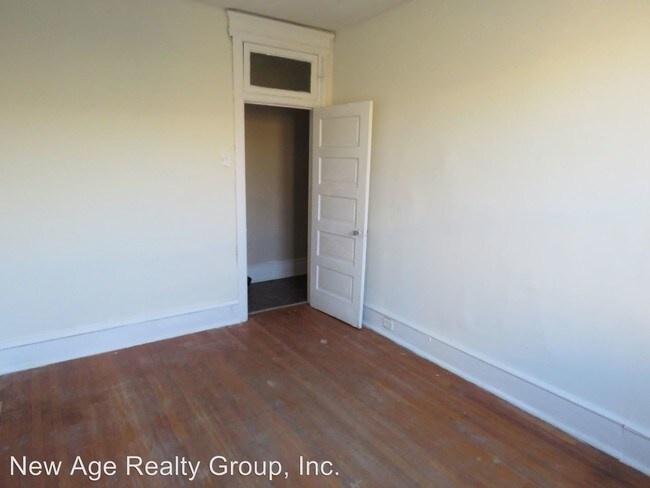 Building Photo - 5114 Spruce St