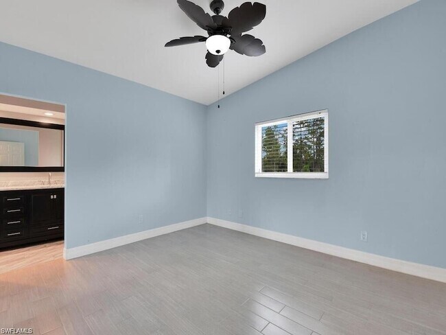 Building Photo - 260 12th St SE