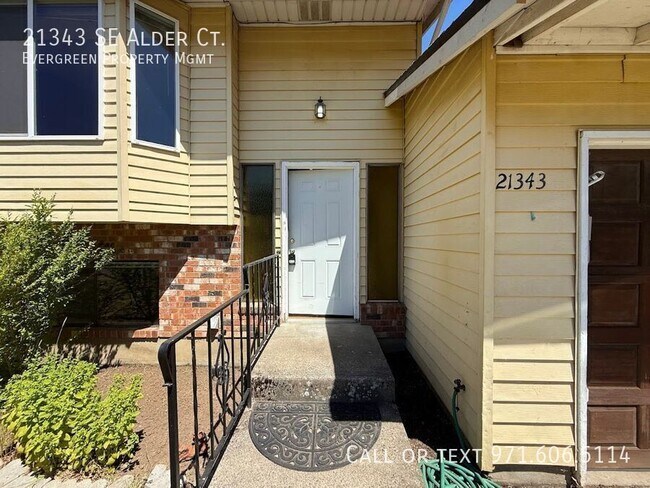 Building Photo - 21343 SE Alder Ct