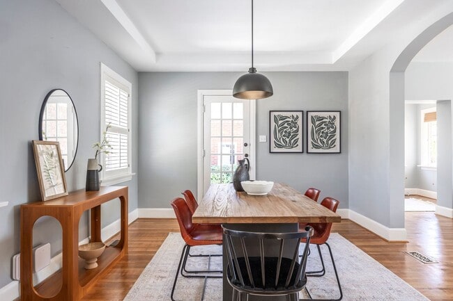 Building Photo - Elegant Sugar House Living: Finished Basem...