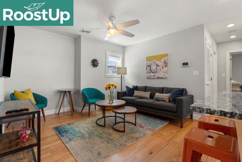 Building Photo - Furnished Bedroom with Private Bath in Charlestown