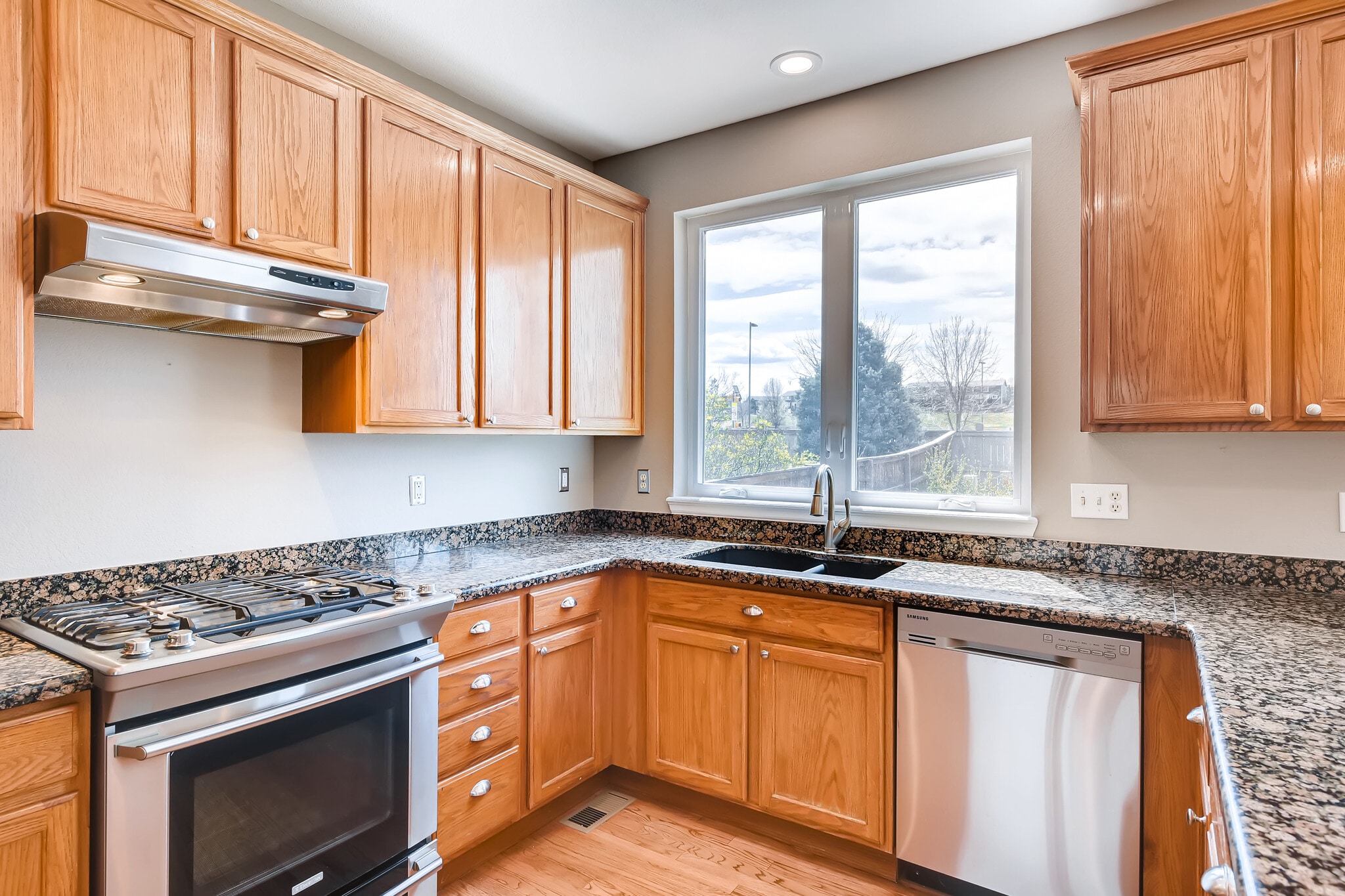 Building Photo - 3246 Astorbrook Way