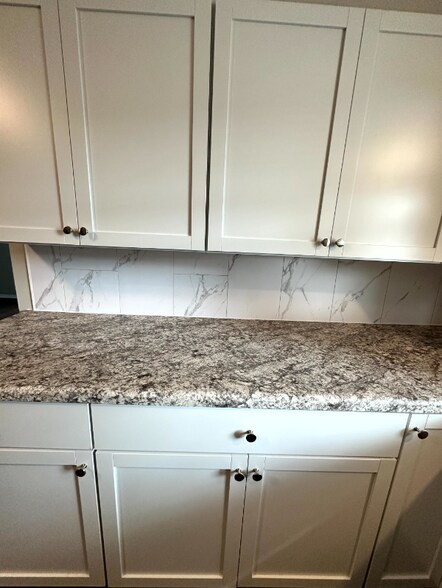 Building Photo - 2804 E 44th St