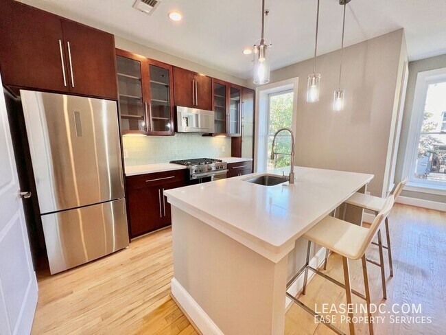 Building Photo - 444 M St NW