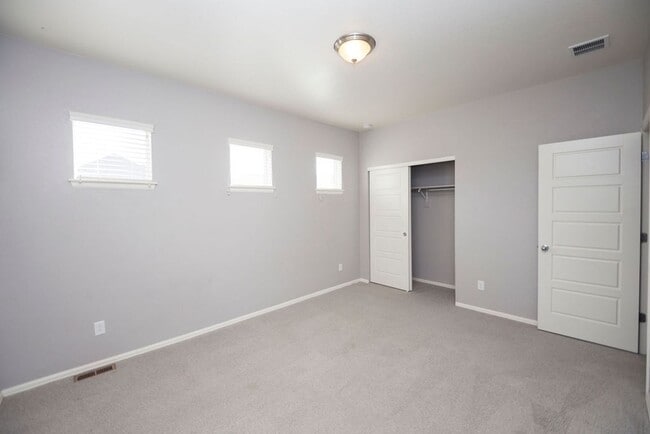 Building Photo - Beautiful Single-Family Home in a Great Location!