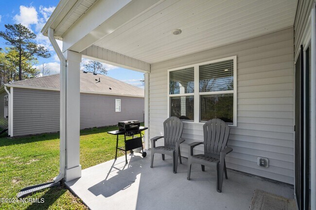 Building Photo - 1561 Pleasant Holw Ct SE