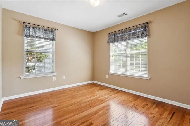 Building Photo - 1097 Dalesford Dr