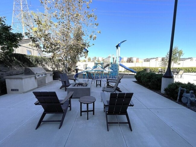 Building Photo - 9506 Parker Ln