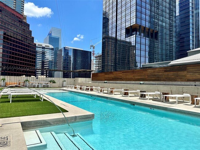 Building Photo - 210 Lavaca St