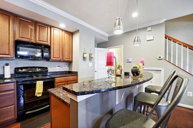 Building Photo - 910 Hall Station Dr