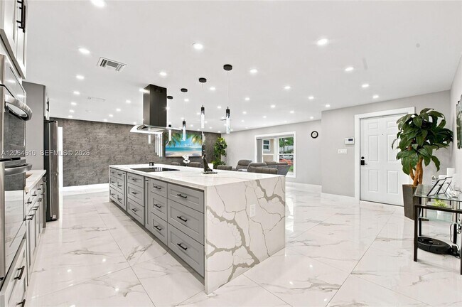 Building Photo - 821 Ramblewood Dr