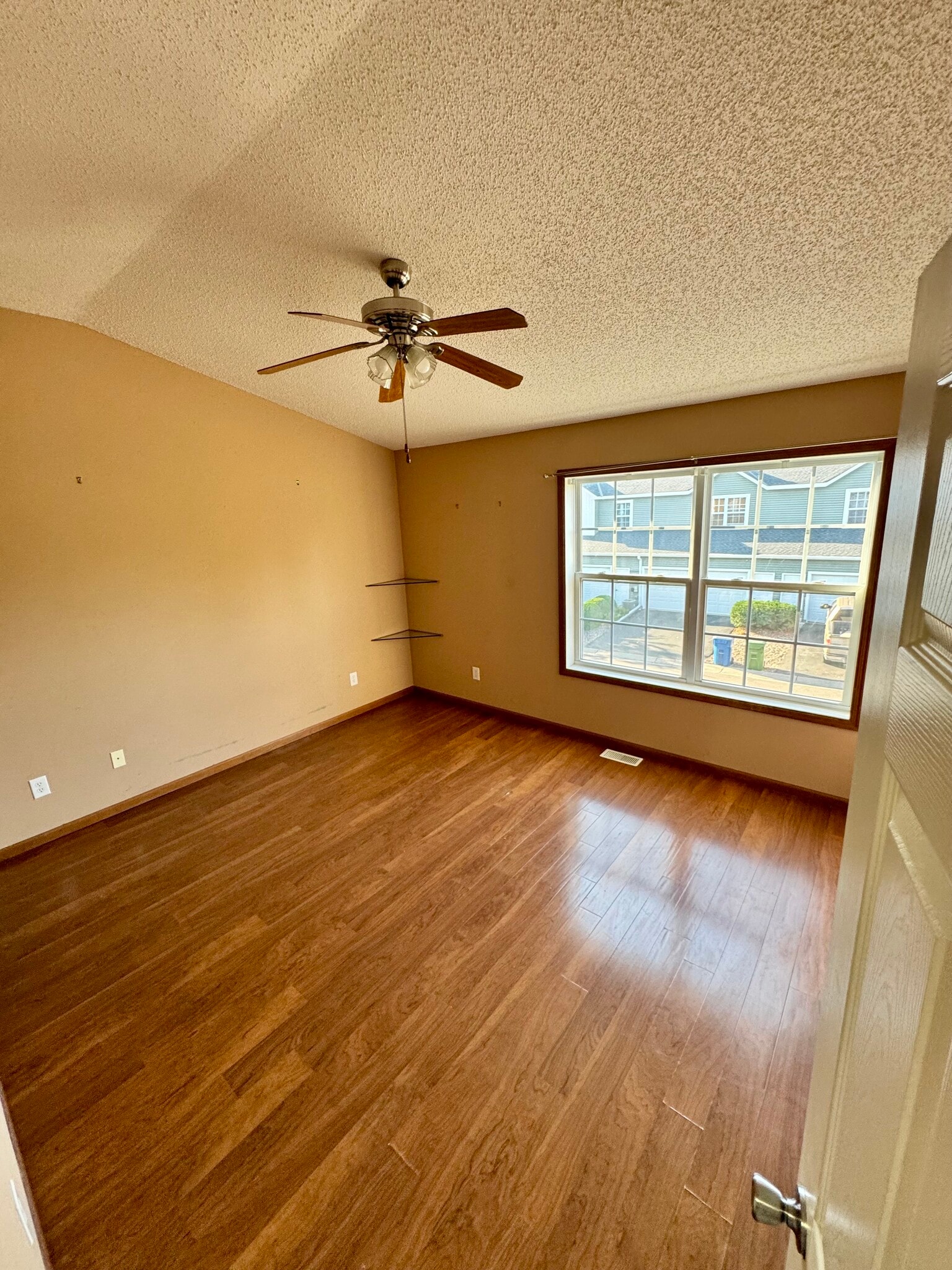 ATT* Current photo NOT updated yet, new interior photos coming once remodel complete - 6819 Narcissus Ln N