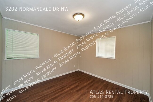 Building Photo - 3202 Normandale Dr NW