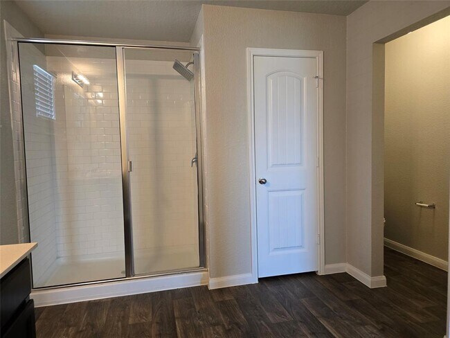 Building Photo - 101 Stellamar Dr