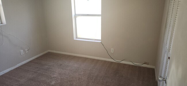 Building Photo - 4405 Royal St