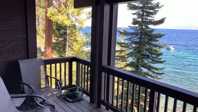 Building Photo - Furnished Lakefront home with amazing Lakeviews