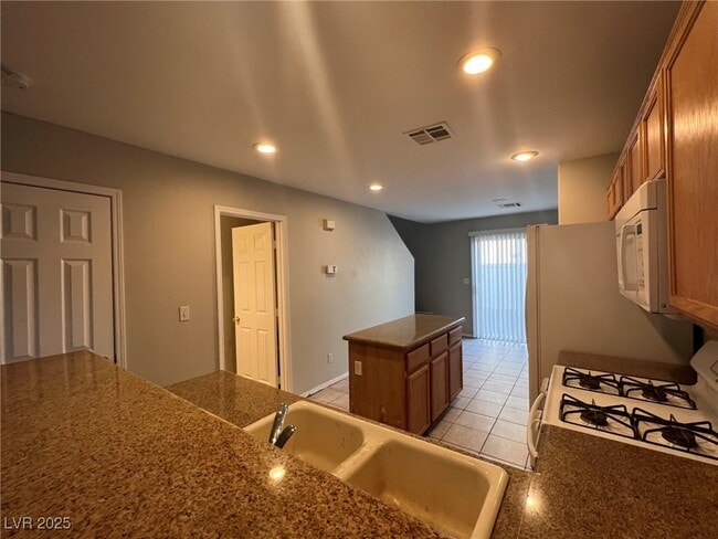 Building Photo - 6462 Abbey Door Ct