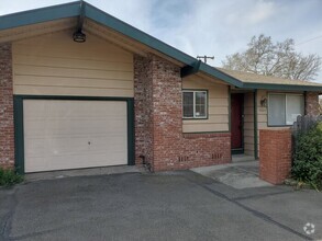 Building Photo - Cute 2 bedroom, 1 bath in Carmichael!