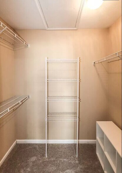 Building Photo - 1721 Elizabeth St