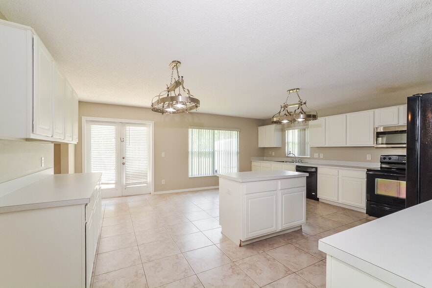 Building Photo - 1365 Dunbarton Ct