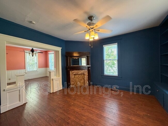 Building Photo - 1110 Park Ave