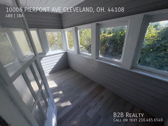 Building Photo - 10006 Pierpont Ave
