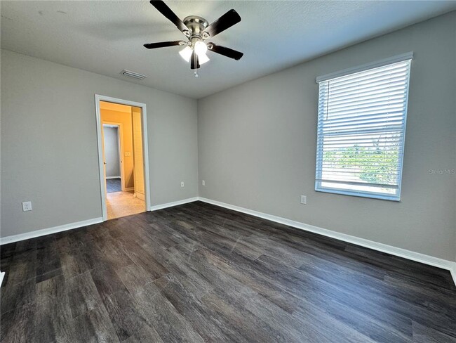 Building Photo - 3127 24th St W