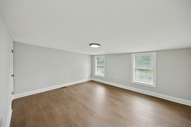 Building Photo - 635 Stanton Christiana Rd