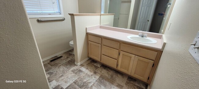 Building Photo - 2640 Montara Dr