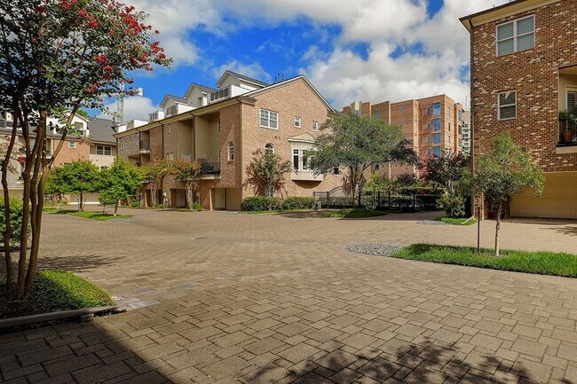 Building Photo - 28 Waterway Ct