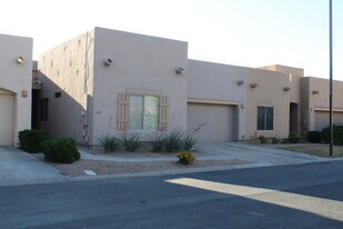 Building Photo - 440 S Val Vista Dr.