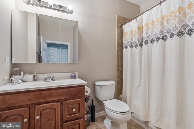 Building Photo - 14301 Grape Holly Grove