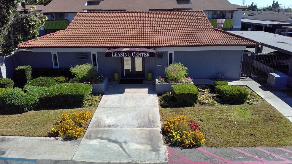 Leasing Office - Faircrest Apartments